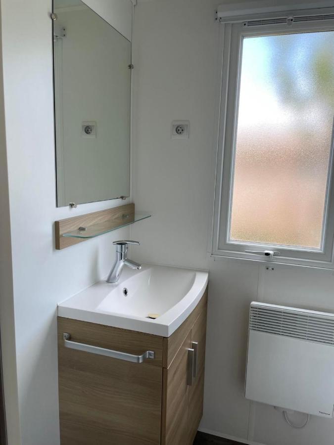 Mobil Home Tout Confort 6 Personnes Avec Wifi Onzain Kültér fotó